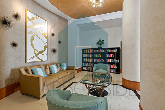 Real estate living room photo